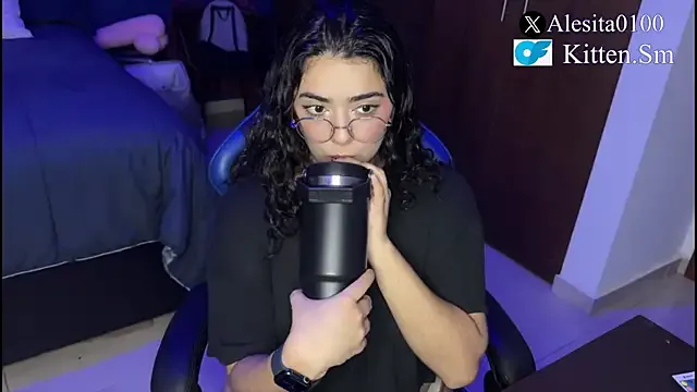 Nicky_200481 – webcam model profile photo Image 17