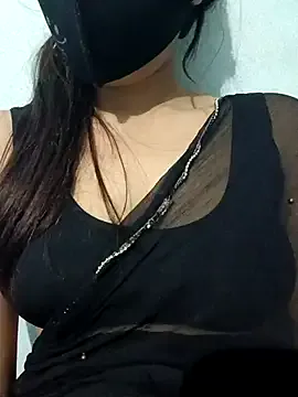 HaleyLyon – webcam model profile photo Image 2