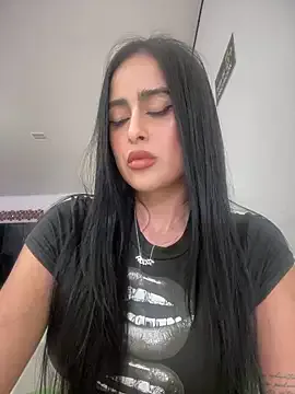 AllaRoberts – webcam model profile photo Image 12