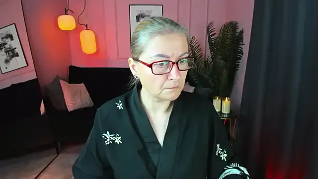 JessieLiu – webcam model profile photo Image 6