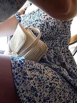 LiaWells – webcam model profile photo Image 12