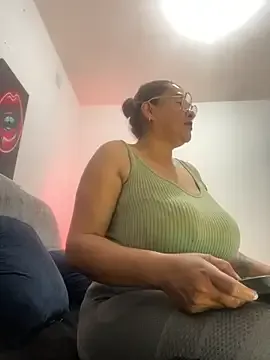 EwaBrown – webcam model profile photo Image 9