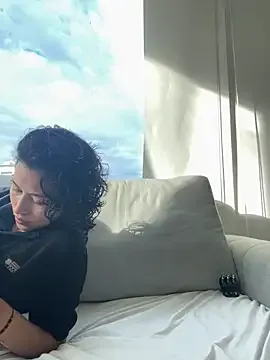 PaulinaGiovanni – webcam model profile photo Image 5