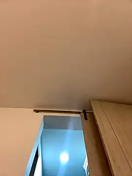 EmiraMiller – webcam model profile photo Image 13