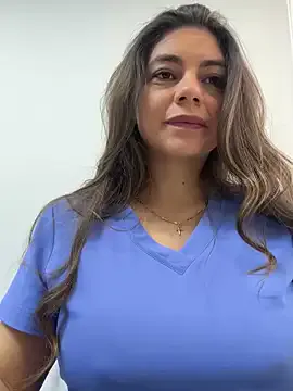 EmiraMiller – webcam model profile photo Image 2