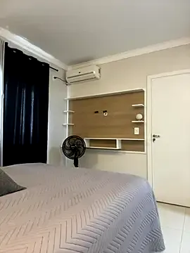 AyshaConnor – webcam model profile photo Image 19