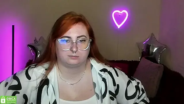 Dolce – webcam model profile photo Image 5