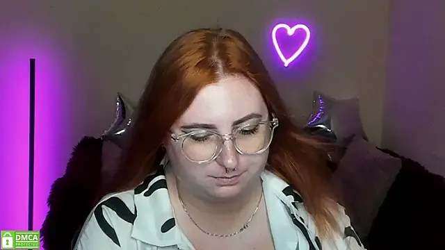 Dolce – webcam model profile photo Image 7