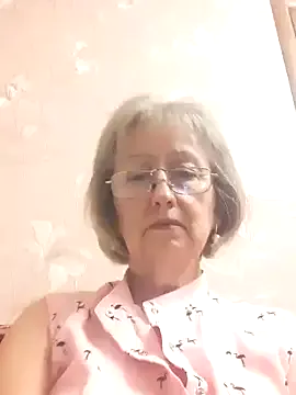 HaleyLyon – webcam model profile photo Image 2