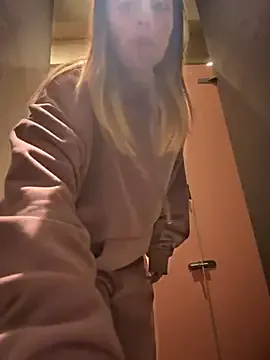 HannaMo – webcam model profile photo Image 11