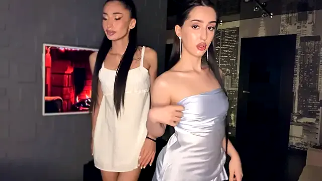 MiraKova – webcam model profile photo Image 12