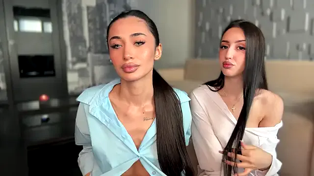 MiraKova – webcam model profile photo Image 6