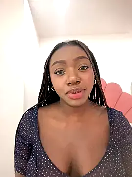 CristinaRous – webcam model profile photo Image 18