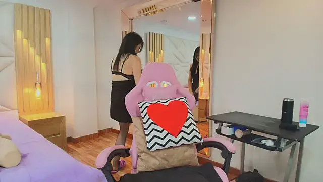 CutieEmy – webcam model profile photo Image 6