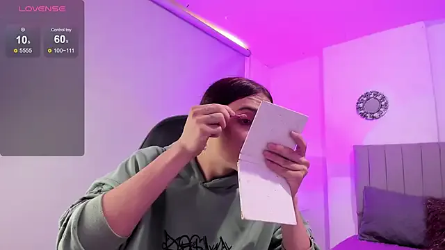 cutesoma2 – webcam model profile photo Image 4