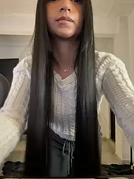 MelinaLuviani – webcam model profile photo Image 15