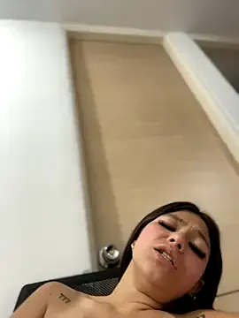 -LanaRay- – webcam model profile photo Image 2