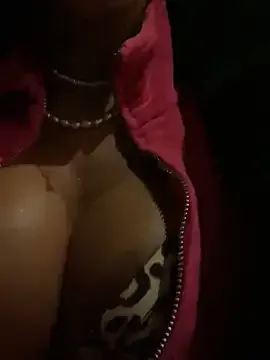 helenamoeller – webcam model profile photo Image 18