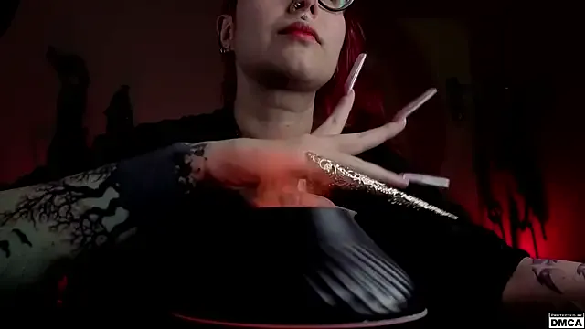 Youlalia – webcam model profile photo Image 13