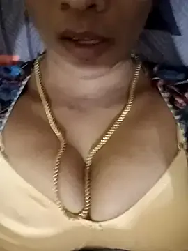 AngerlaMei – webcam model profile photo Image 3