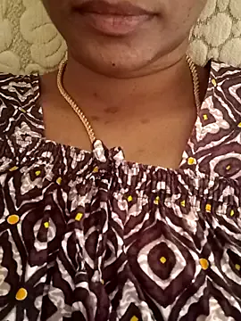 AngerlaMei – webcam model profile photo Image 8