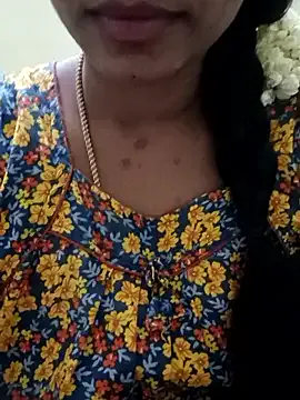 AngerlaMei – webcam model profile photo Image 9