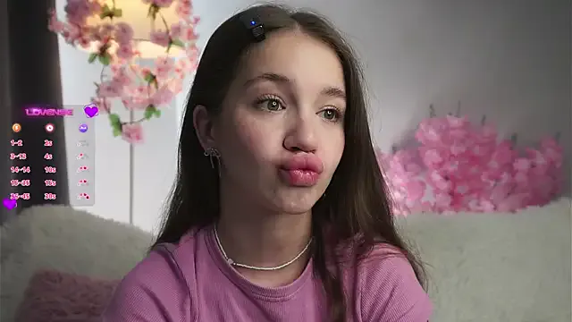 mc-Olivia – webcam model profile photo Image 3