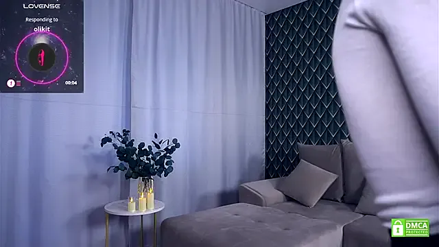 BeautyTriple – webcam model profile photo Image 10