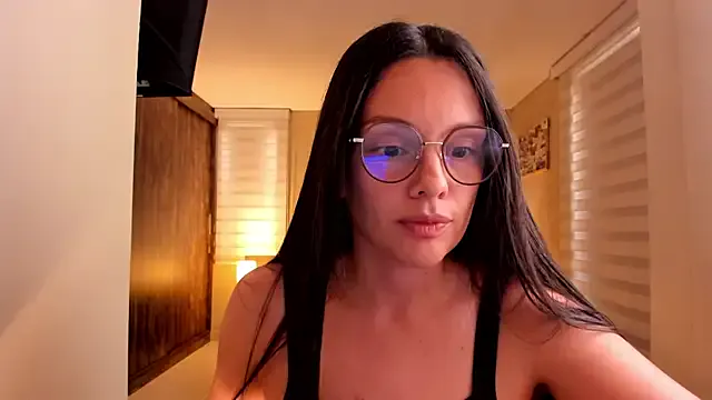 hot_wife_35 – webcam model profile photo Image 15