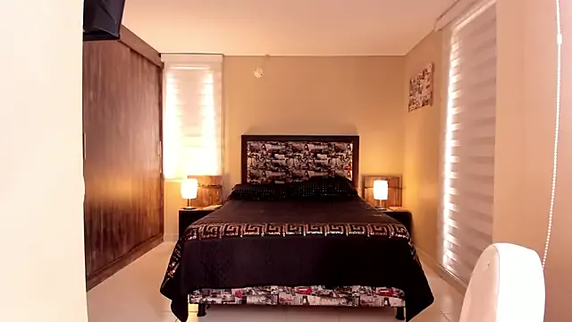 hot_wife_35 – webcam model profile photo Image 7