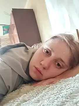 MelinaLuviani – webcam model profile photo Image 11