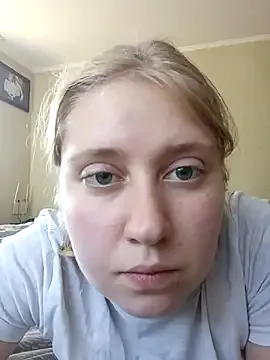 MelinaLuviani – webcam model profile photo Image 17