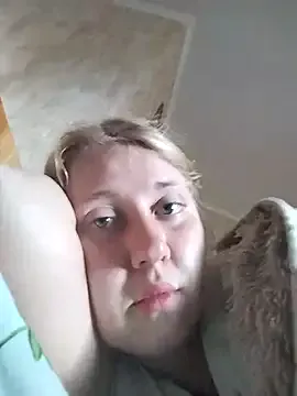 MelinaLuviani – webcam model profile photo Image 9