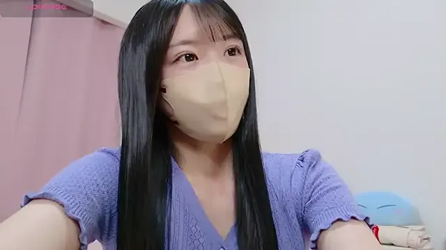 Dolce – webcam model profile photo Image 6