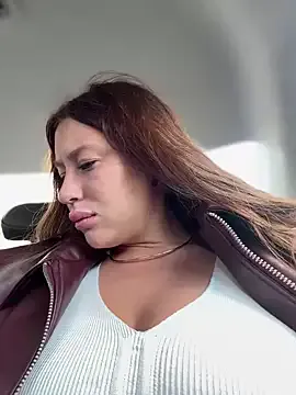 Alirawrz – webcam model profile photo Image 10