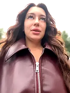 Alirawrz – webcam model profile photo Image 3