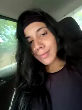 -Kitten-Meow- – webcam model profile photo Image 2