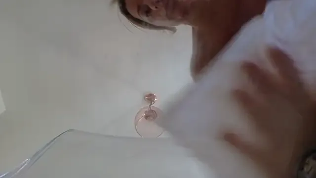 AnnAbbey – webcam model profile photo Image 9