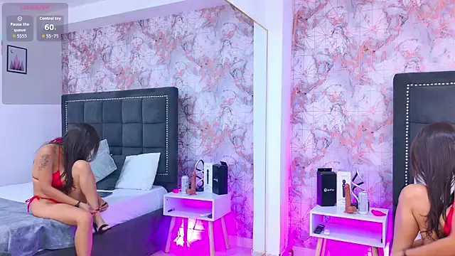 Carine – webcam model profile photo Image 13