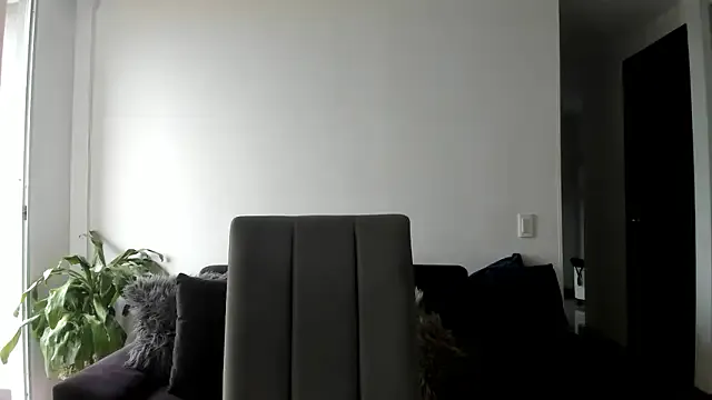 petrouchkaaa_ – webcam model profile photo Image 8