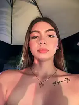 SonY_CaM – webcam model profile photo Image 5