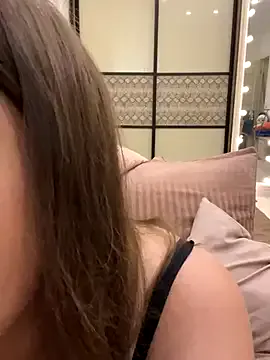 CatalinaDalessio – webcam model profile photo Image 6