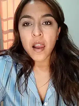 AngelCoco – webcam model profile photo Image 6