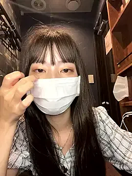 AllaRoberts – webcam model profile photo Image 10