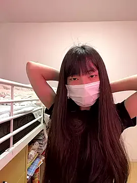 AllaRoberts – webcam model profile photo Image 12