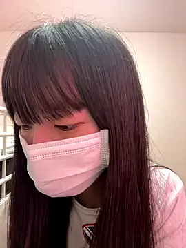 AllaRoberts – webcam model profile photo Image 13