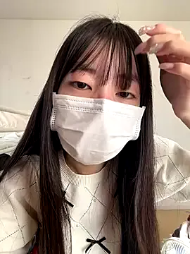 AllaRoberts – webcam model profile photo Image 14