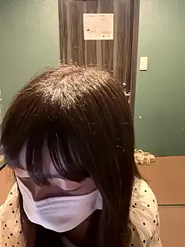 AllaRoberts – webcam model profile photo Image 7