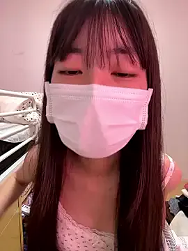 AllaRoberts – webcam model profile photo Image 8