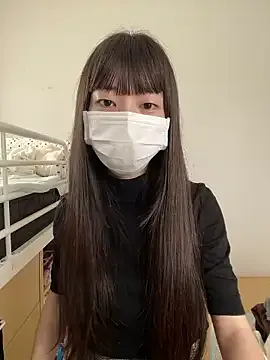 AllaRoberts – webcam model profile photo Image 9